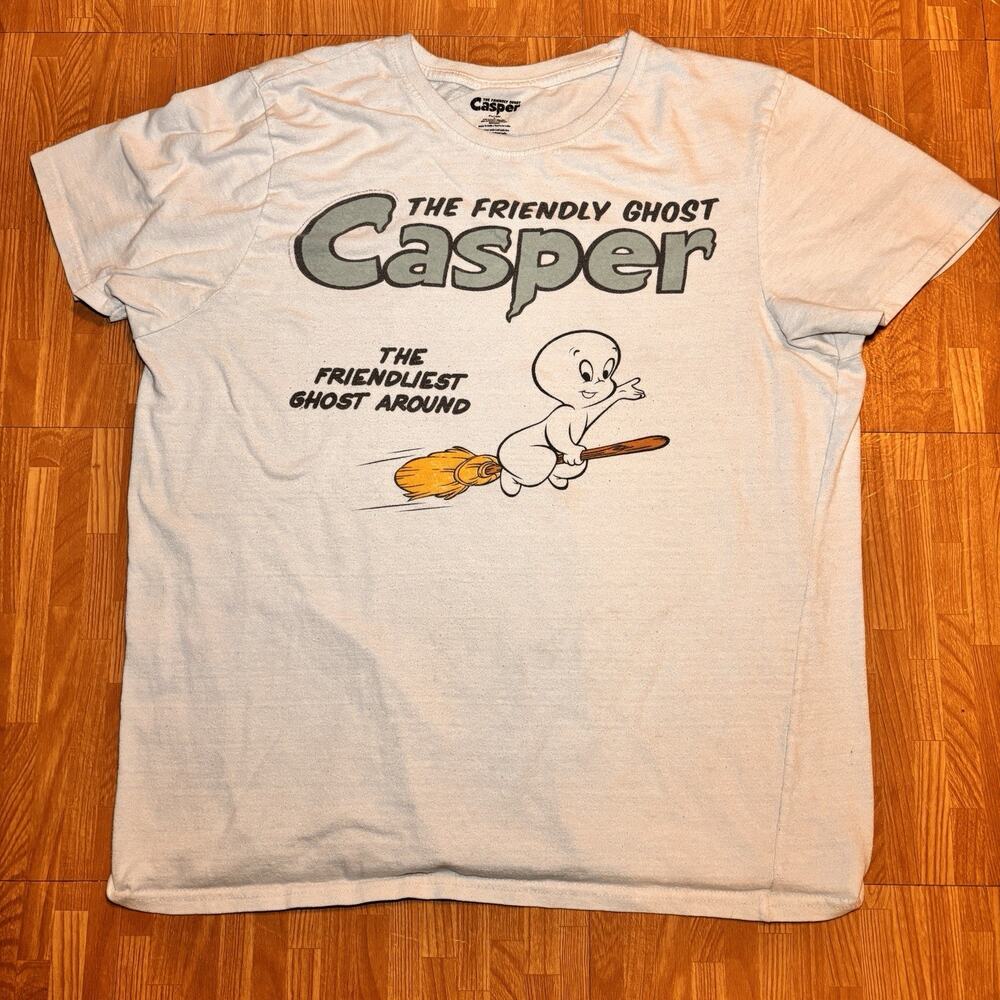 Casper Friendly Ghost Women’s L Graphic T-Shirt Broomstick Print White